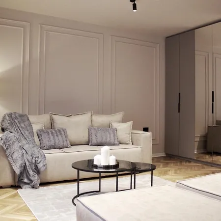 Center #8 * Novi Sad